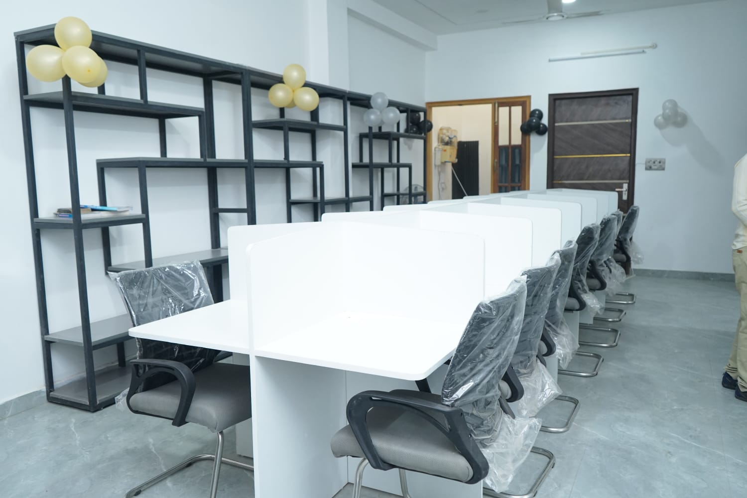 Study space at Ostrich Institute